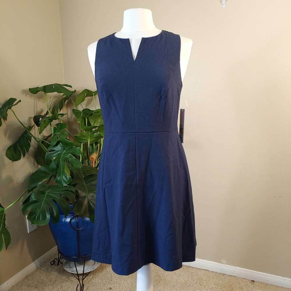 Kensie  A-line dress, v-neck, sleeveless  Size L